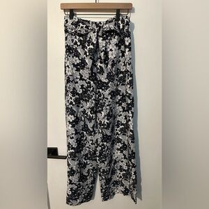 Ann Taylor Floral Wide Leg Pants Size M